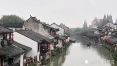 石臼街道翔海社区举办“赶共享集市,绘志愿之花”公益集市活动